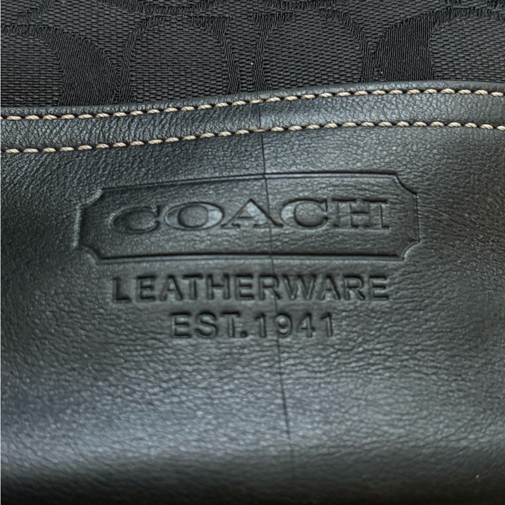 Coach Hampton Large Carryall - Picture 2 of 6